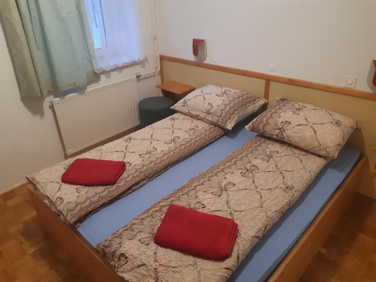 Rooms Barovc By The Lake Jasna Kranjska Gora Exterior foto A futon