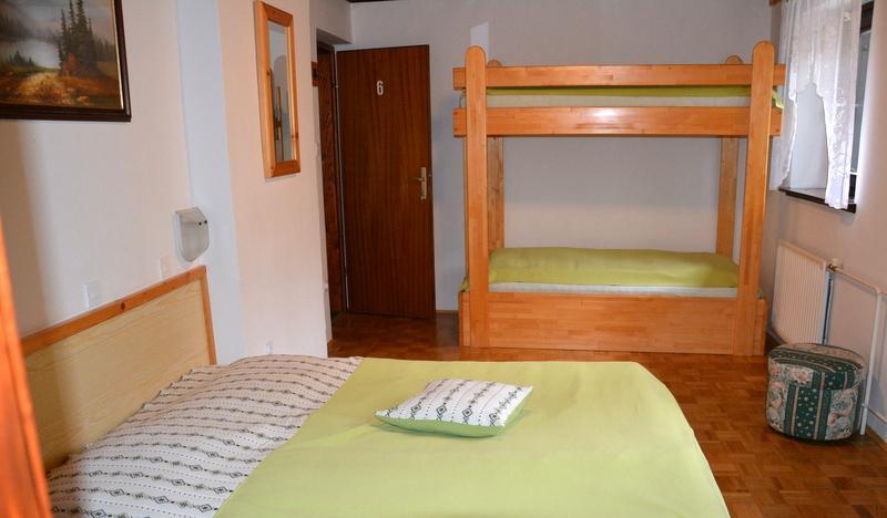 Rooms Barovc By The Lake Jasna Kranjska Gora Exterior foto Hostel room in Ljubljana, Slovenia