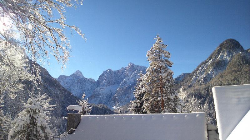 Rooms Barovc By The Lake Jasna Kranjska Gora Exterior foto The mountains of the Bavarian Alps