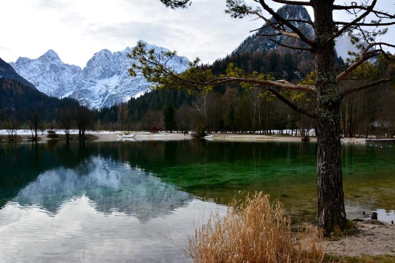 Rooms Barovc By The Lake Jasna Kranjska Gora Exterior foto The lake in winter